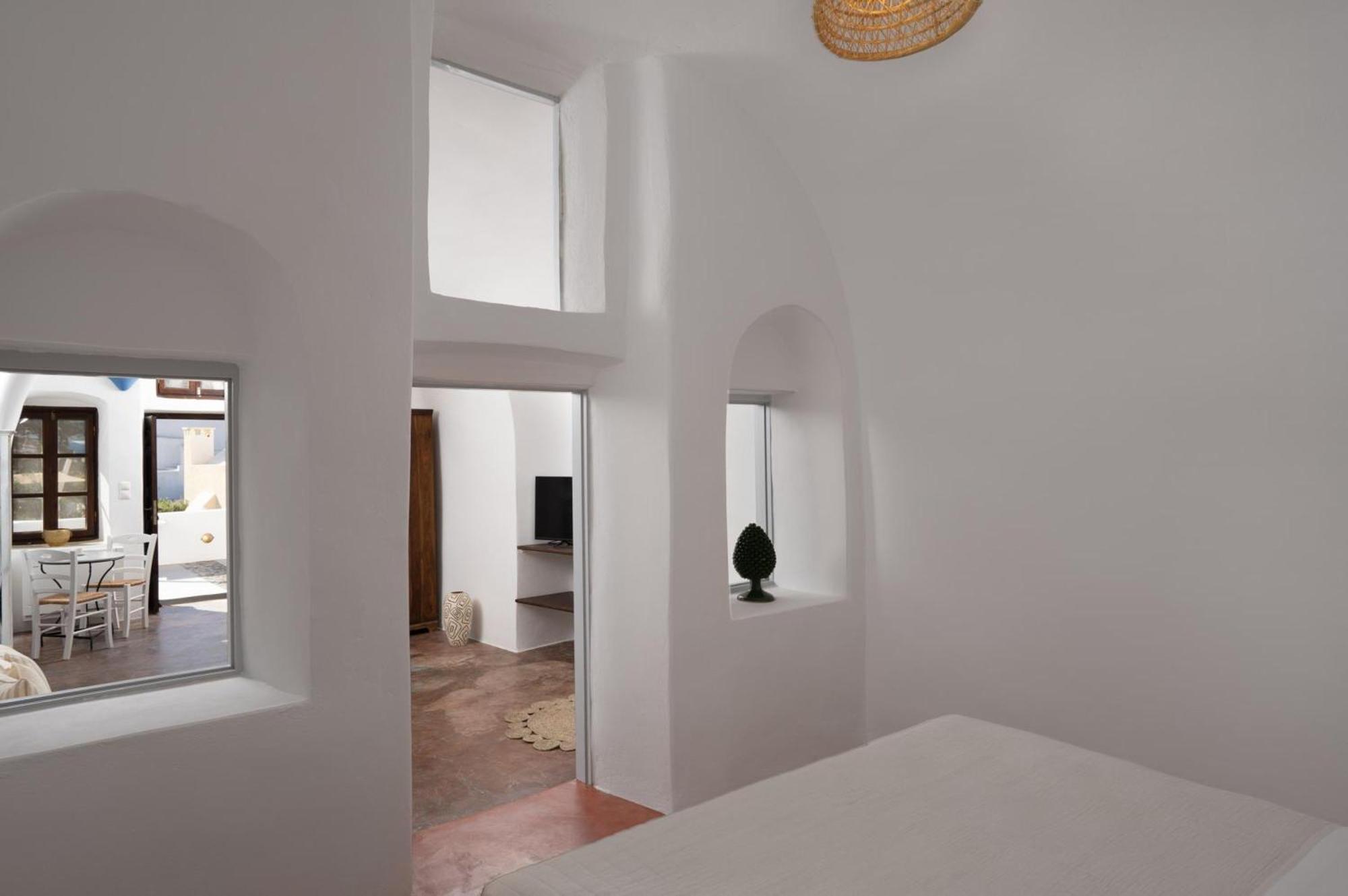 Madame Kalitsi Cozy Suites サントリーニ エクステリア 写真