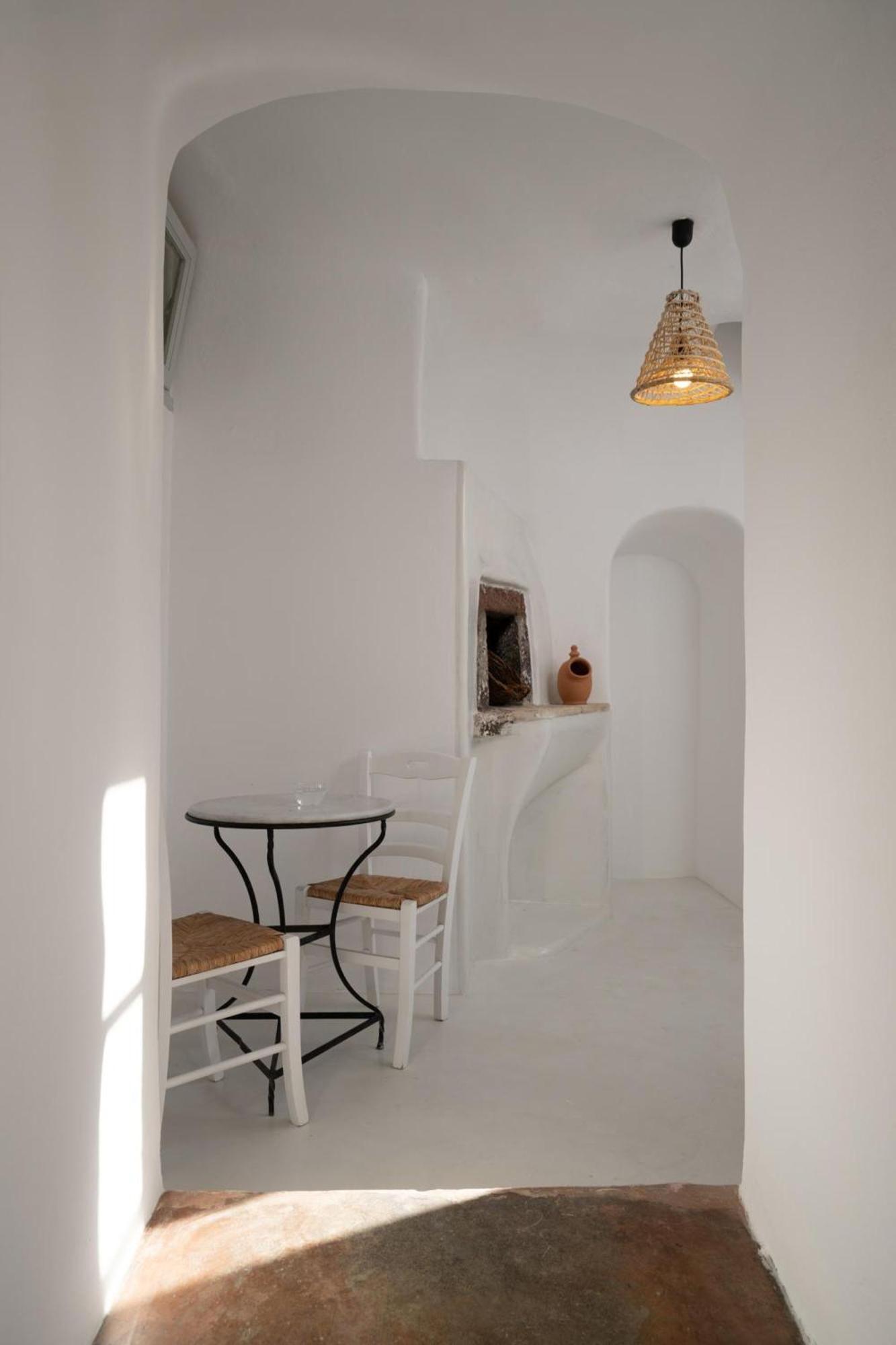 Madame Kalitsi Cozy Suites サントリーニ エクステリア 写真