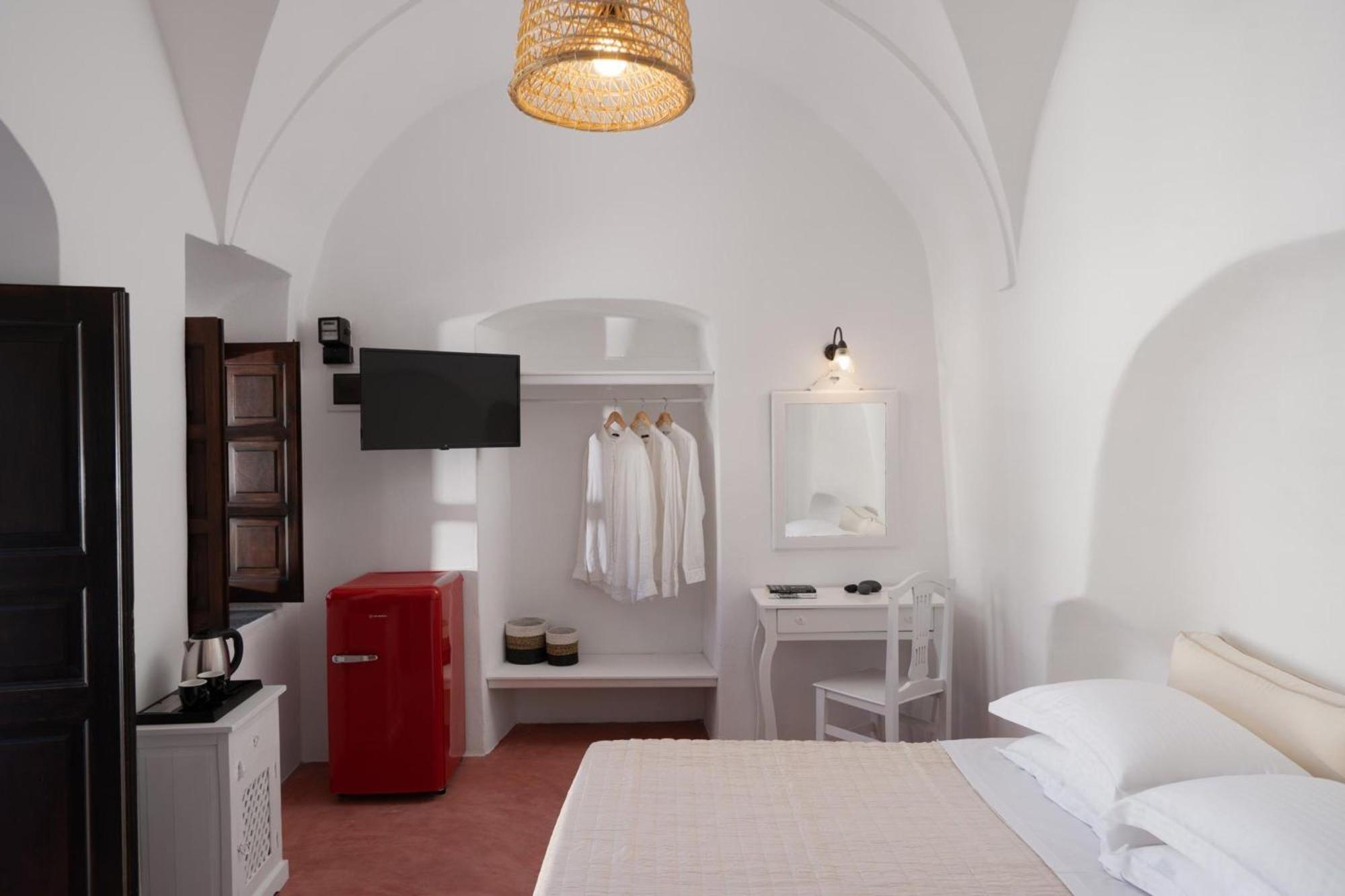 Madame Kalitsi Cozy Suites サントリーニ エクステリア 写真